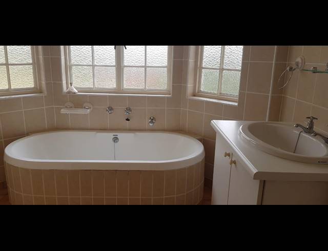 3 BEDROOM GATED ESTATE TO LET IN LINCOLN MEADE